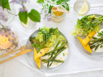 Polentaschnitten mit grünem Spargel