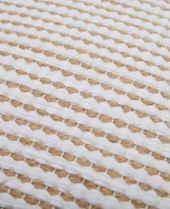 Upcycling-Kissen mit Füllung Cadema [Weiß & Beige]